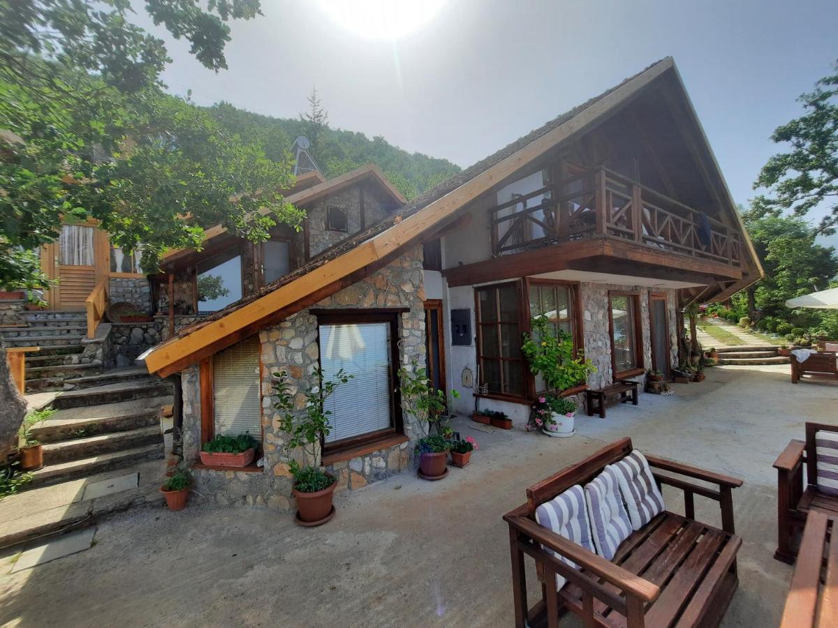 Robinson Sunset Guest House Лагадин Екстериор снимка