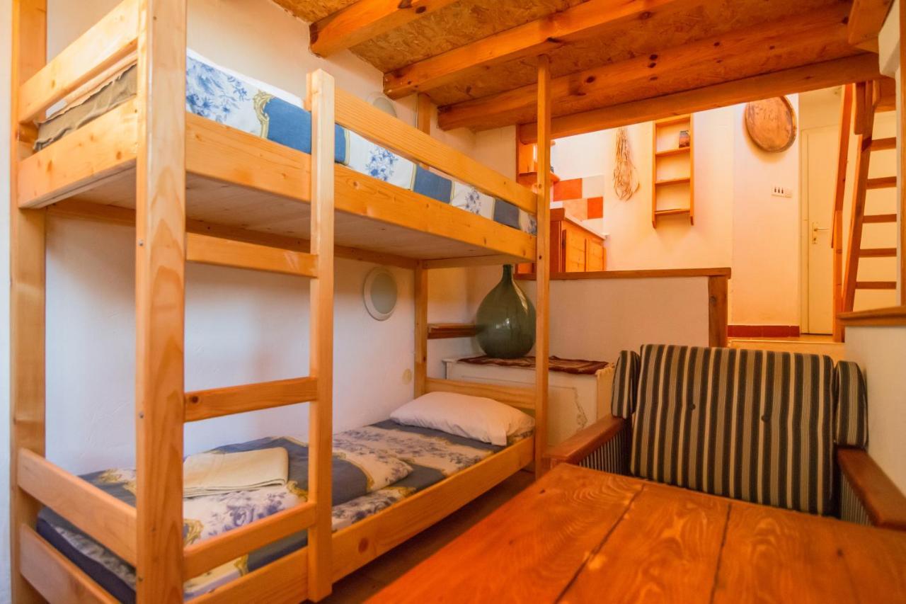 Robinson Sunset Guest House Лагадин Стая снимка