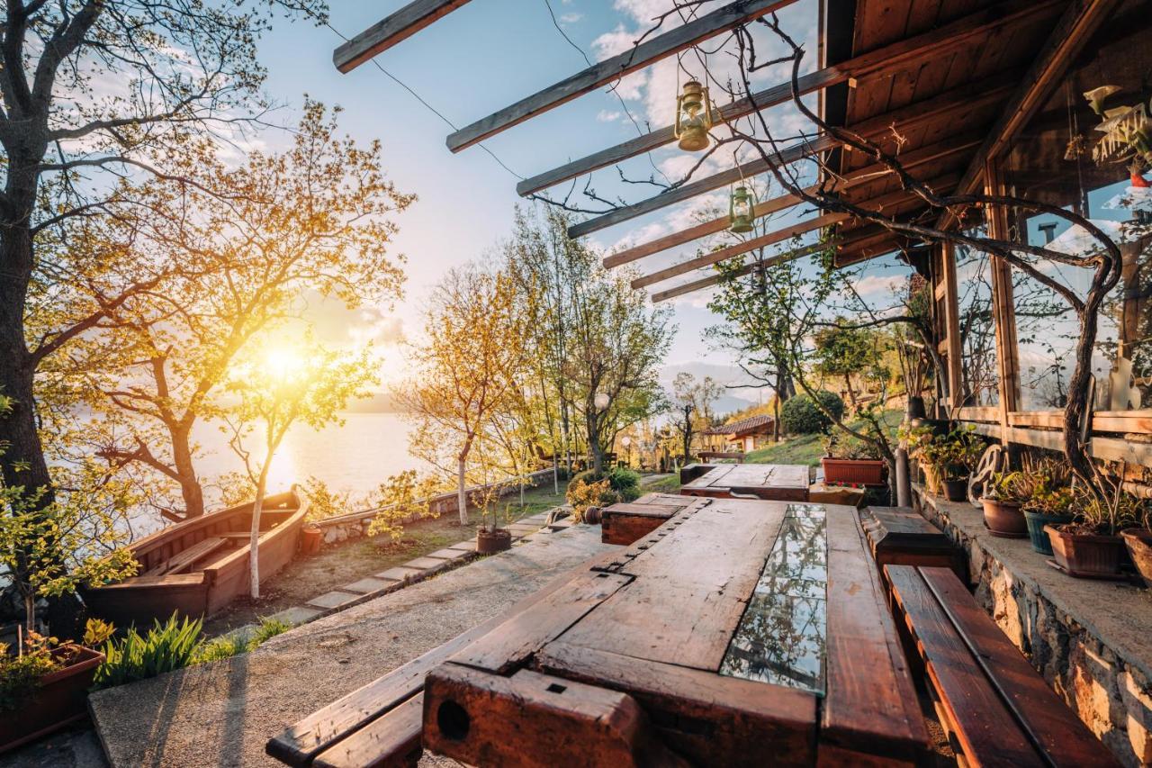 Robinson Sunset Guest House Лагадин Екстериор снимка