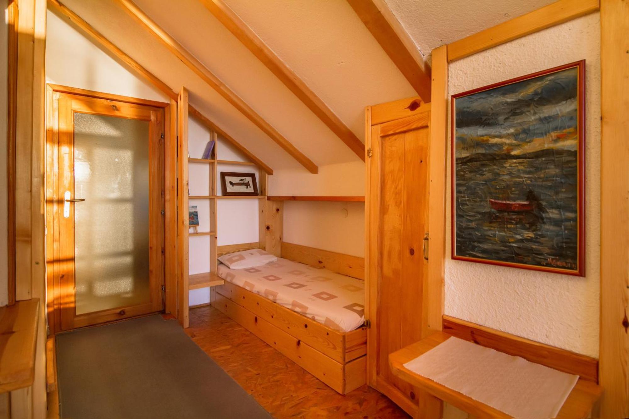 Robinson Sunset Guest House Лагадин Стая снимка