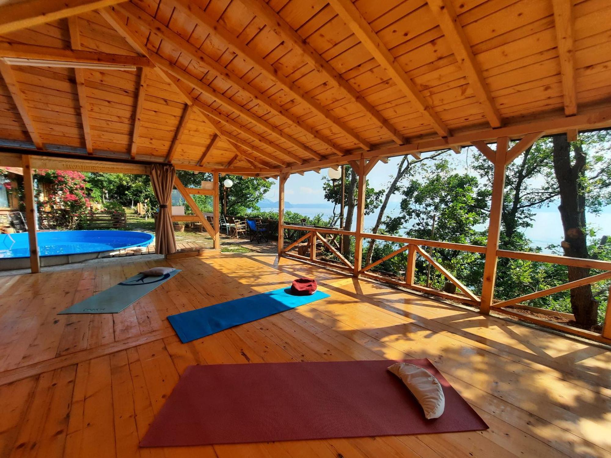 Robinson Sunset Guest House Лагадин Екстериор снимка