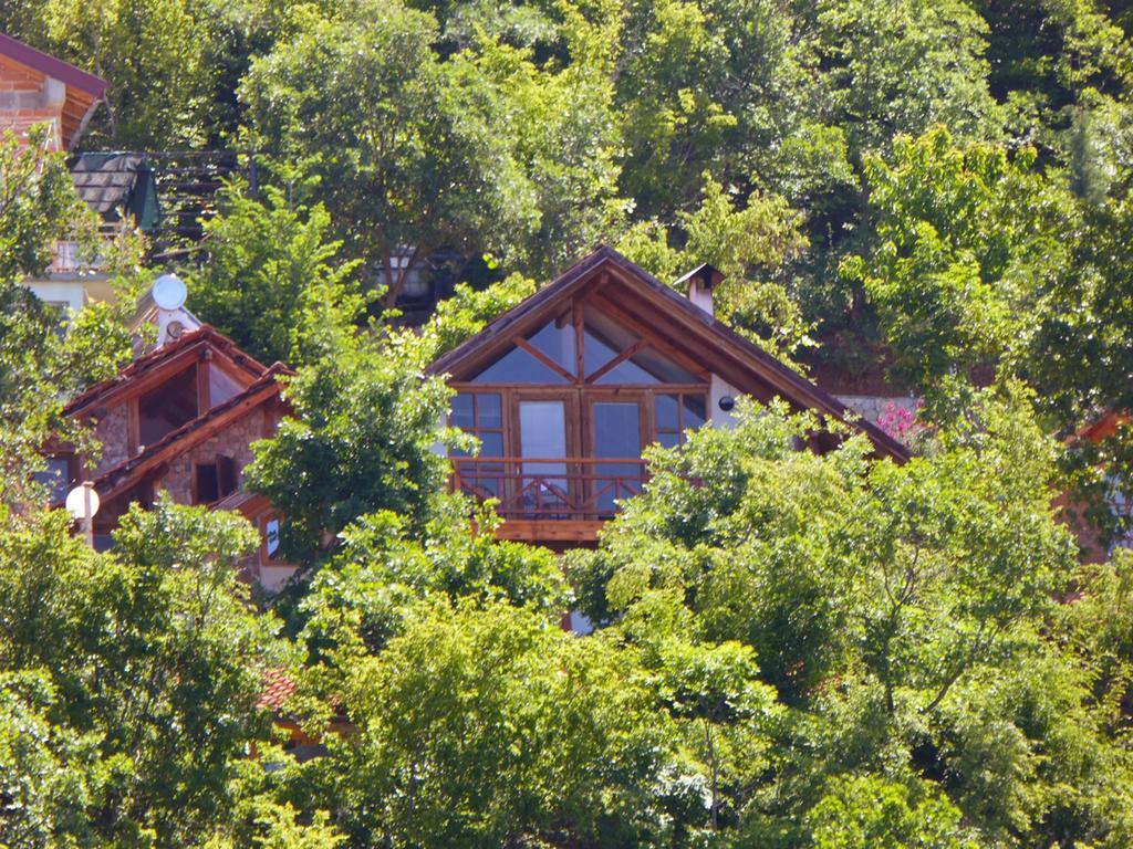 Robinson Sunset Guest House Лагадин Екстериор снимка