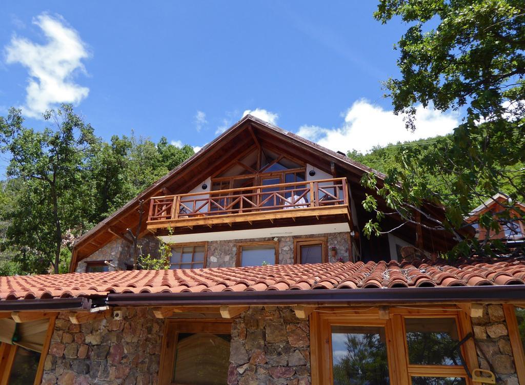 Robinson Sunset Guest House Лагадин Екстериор снимка